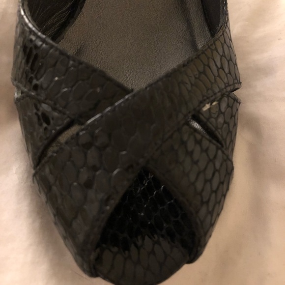 Stuart Weitzman low platform pumps gently worn!!! - Picture 5 of 5